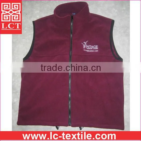 Wenzhou OEM factory direct sell high quality embroidery black men vest jacket fleece with zipper pockets for promotion(LCTU0050)
