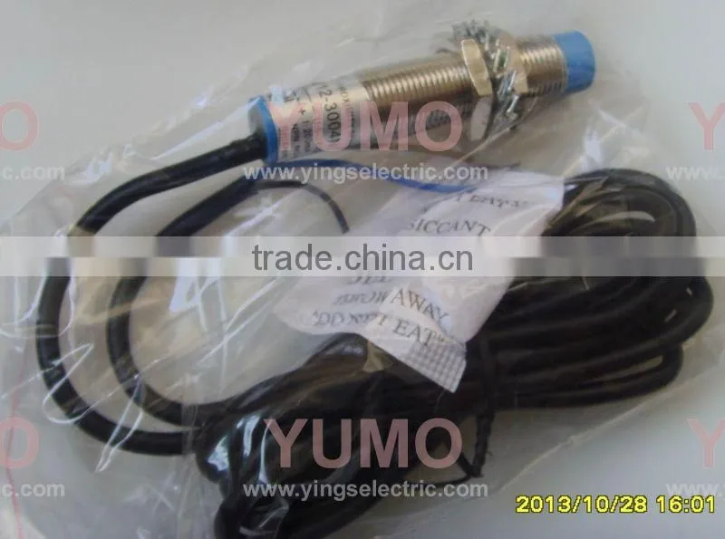 LM12-3004NC NPN NO+NC 4mm proximity switch sensor Cylinder Inductive Proximity Switch
