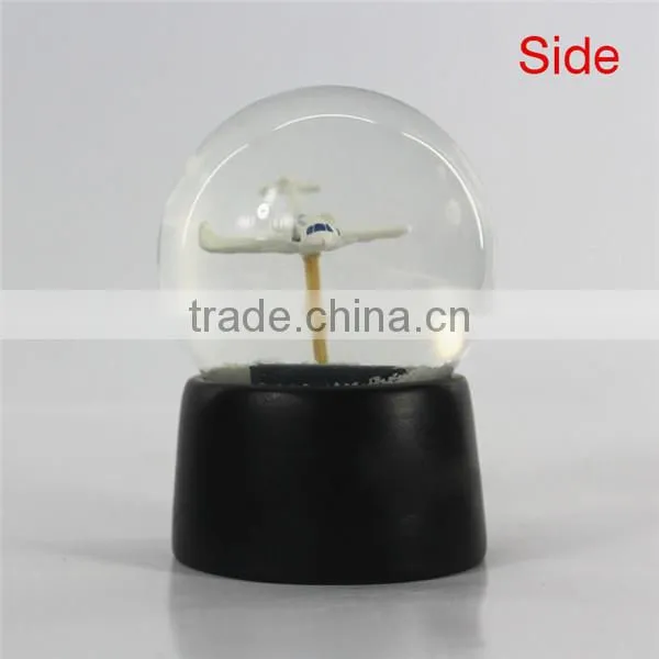 2014 resin hanging airplane souvenir snow globe