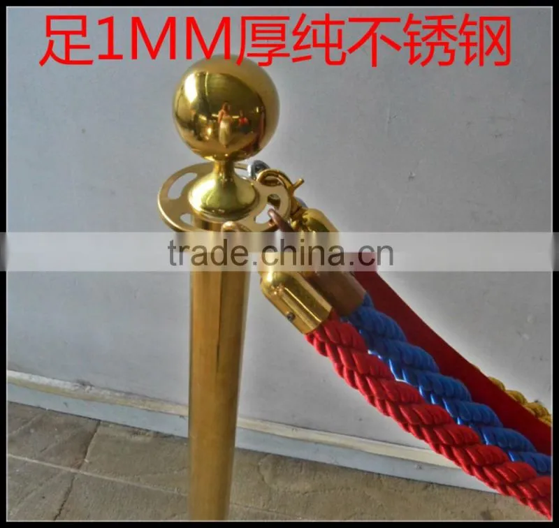 Stainless Steel Flat Base Mobile Steel Barrier With Velvet Or Twist Rope For Crowd Control