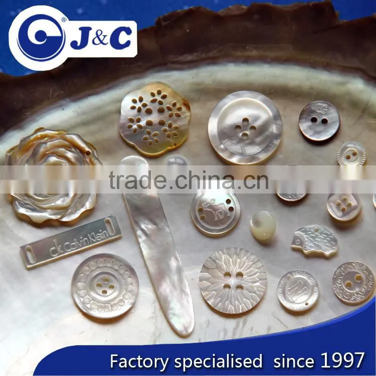 manufacture white mother of pearl shell buttons,MOP shell buttons, hedgehog shape MOP shell buttons