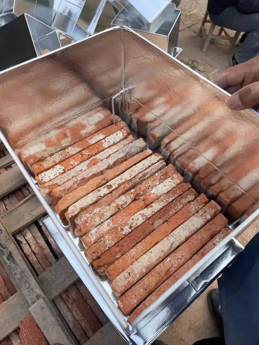TAITONE-eco-friendly-recycled-brick-tile-packaging