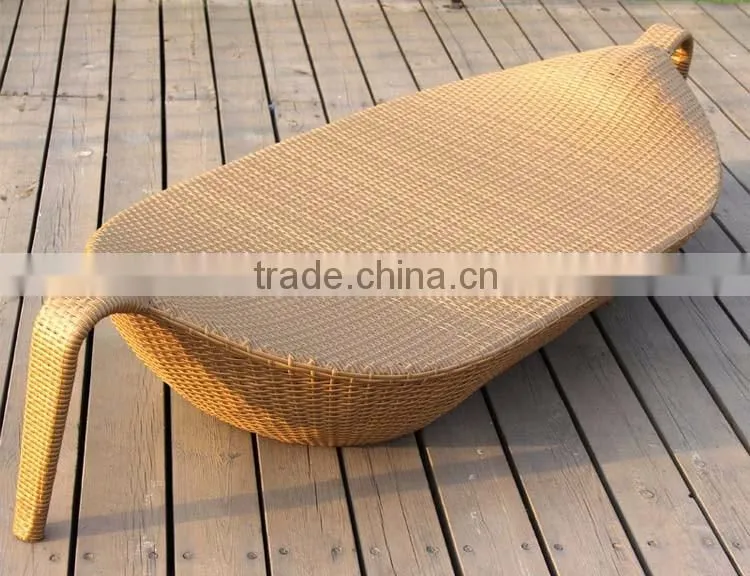 New Style Lounge Seat Outdoor Pool Beach Rattan Modern Leaf Lounge Chair