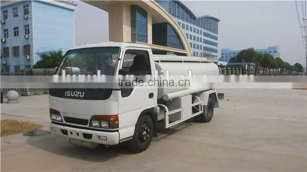 water spray truck water bowser truck fire truck water sprinkler