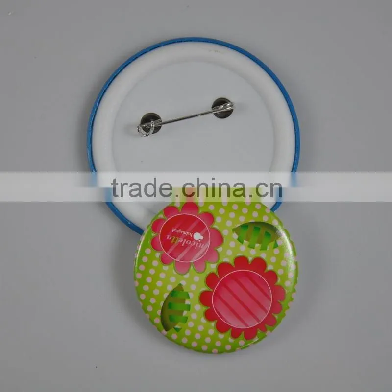 badge button with safety pin