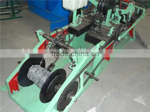 Electronic control galvanized barbed wire making machine