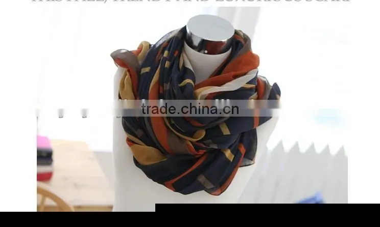 2014 hotsale 100% polyester geometic printed woman scarf