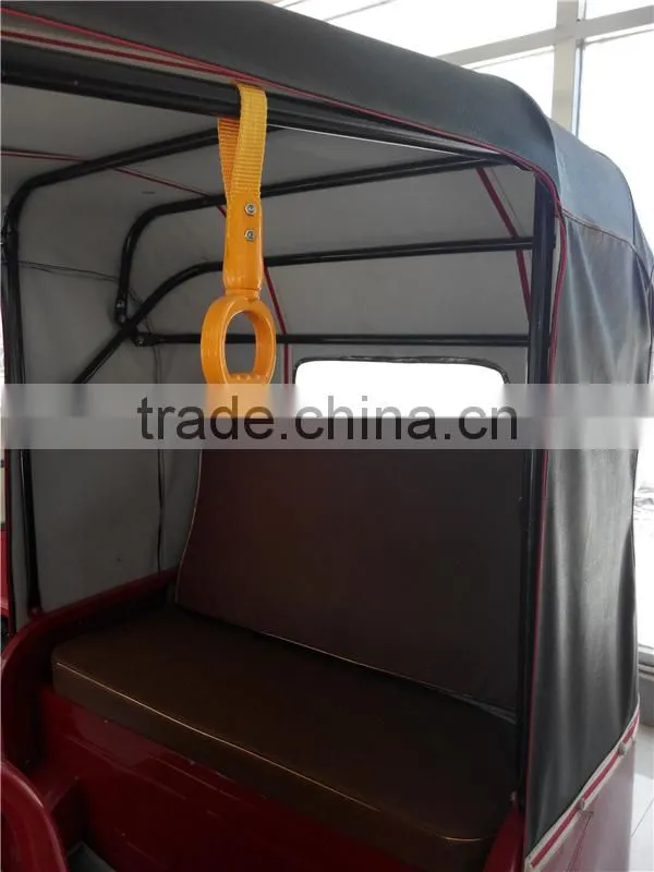 Bajaj 200cc motorcycle cng auto 4 stroke rickshaw