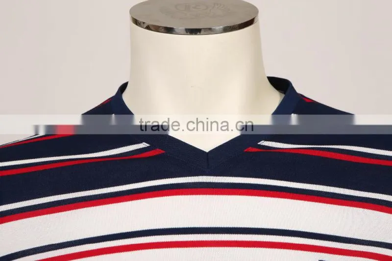 Logo t shirt v neck