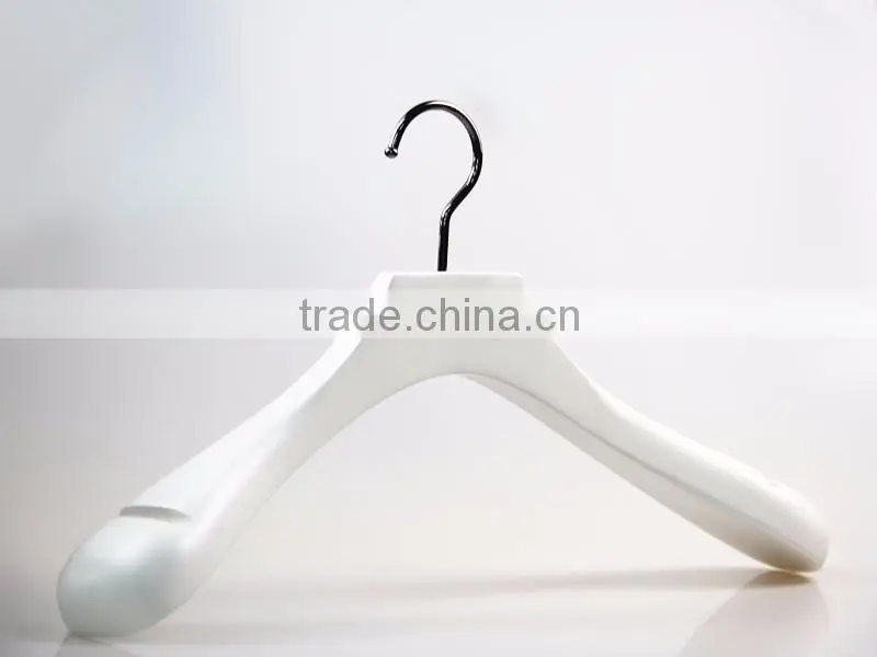 CY-654 custom wholesale luxury wooden clothes hanger wooden pant hanger