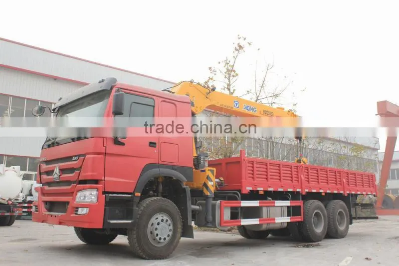 howo 6*4 12 ton truck crane gets up with the heavy and transport vehicle truck with loading crane