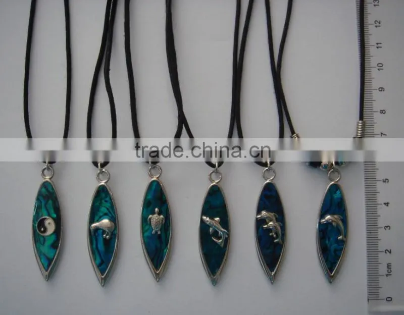 Triangle cubic zirconia pendant Triangle Celtic Pendant Silver Hollow Triangle Shape Pendant for Sale