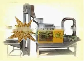 Peanut segment machine