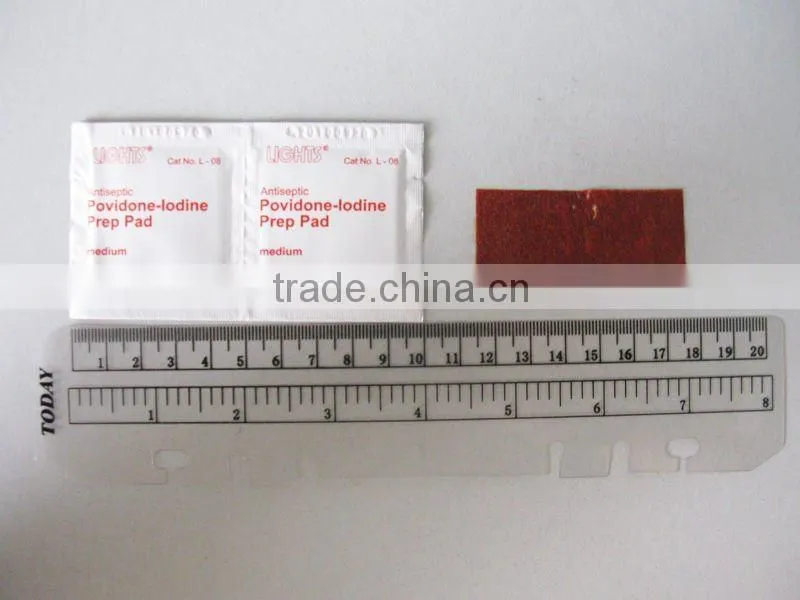 Povidone-iodine pad L 08