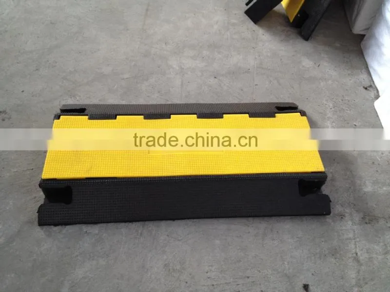 3 Channels Rubber cable protection cover
