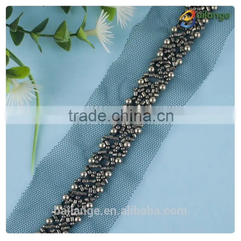 2016 fashion handmade best price border embroidered beaded lace for dresses