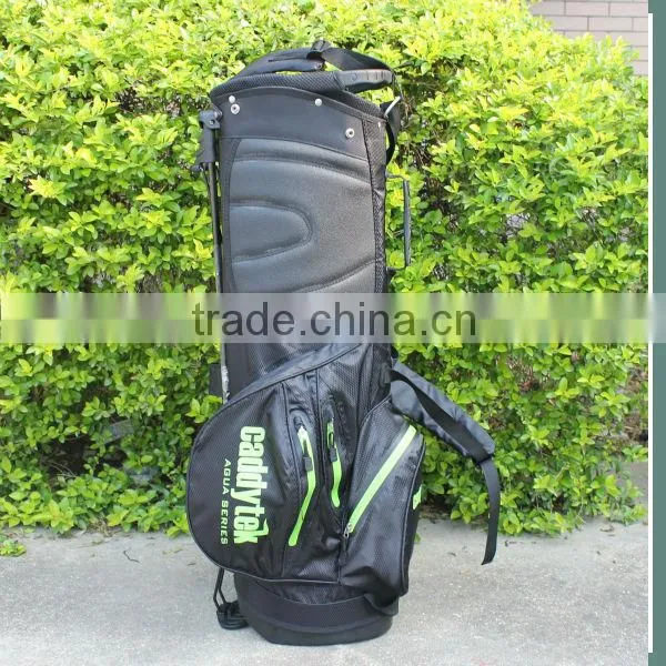 Lately golf bag with wheels