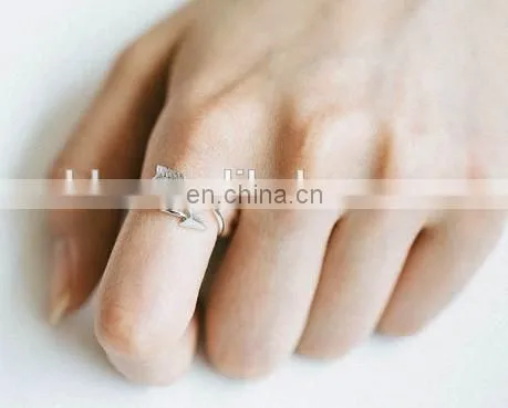 Mini cute gold knot ring jewelry