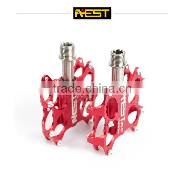 Pedals For Bicycle With Titanium Axle