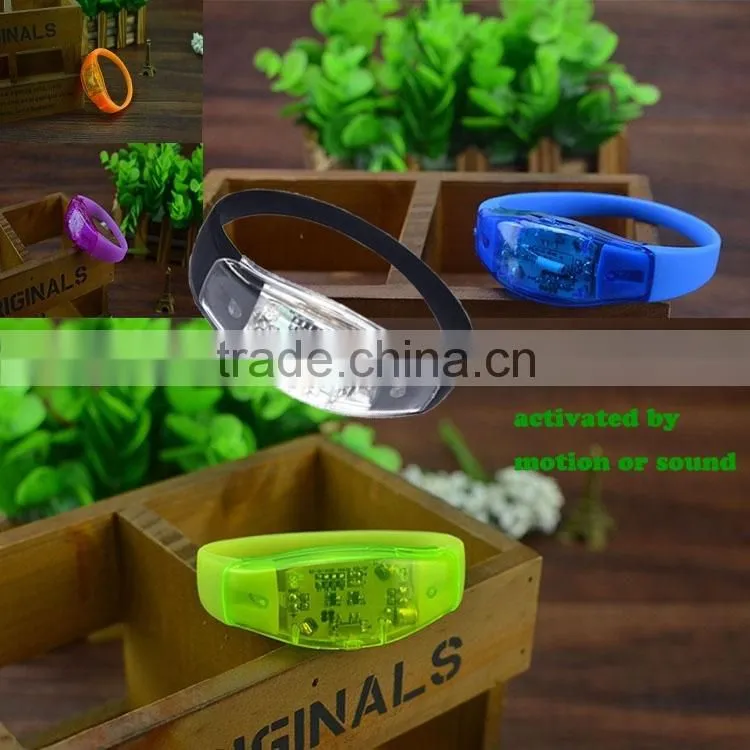 2016 Promotion Novelty LED Flashing Silicone Bracelet WitH For Gift, Colorful Light Up Sound Activated Silicone Bracelet With Li