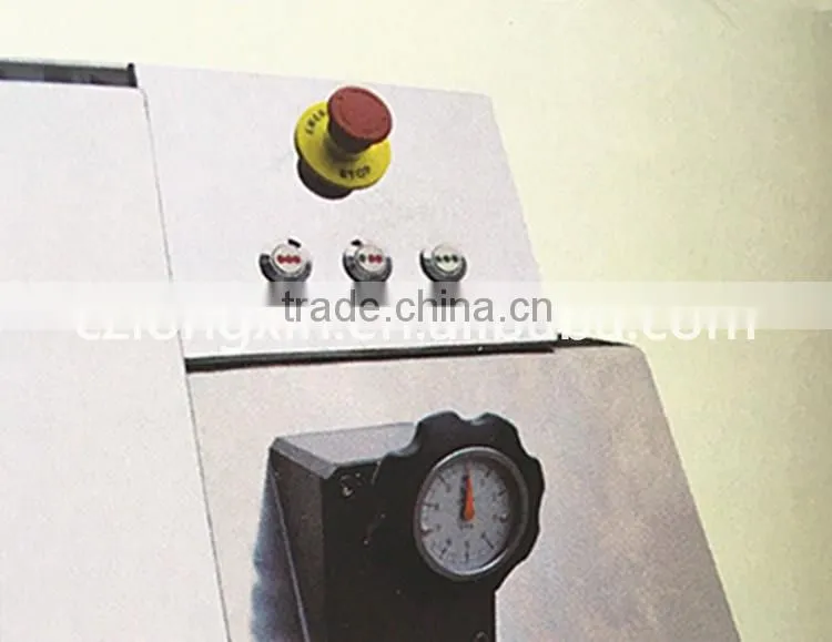 Longxin Professional Hydraulic Three Roll Mill for Electronics Conductive Paste (DYS200-600)
