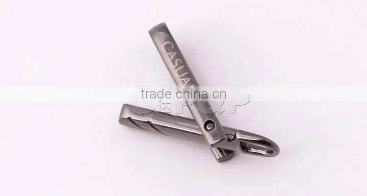 Latest special design garment zipper puller with three moveable parts