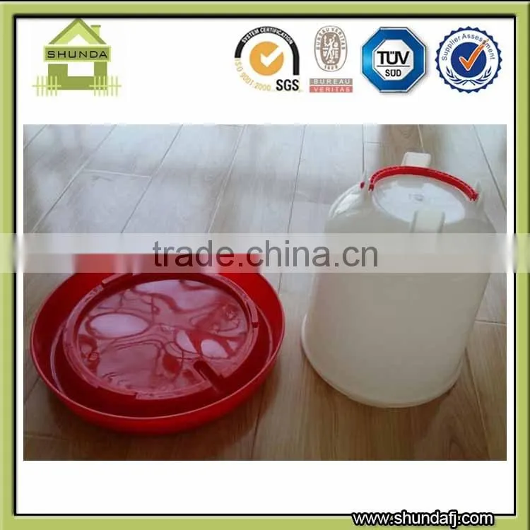 SDCD01 Plastic Red Chicken Drinker Chicken Waterer
