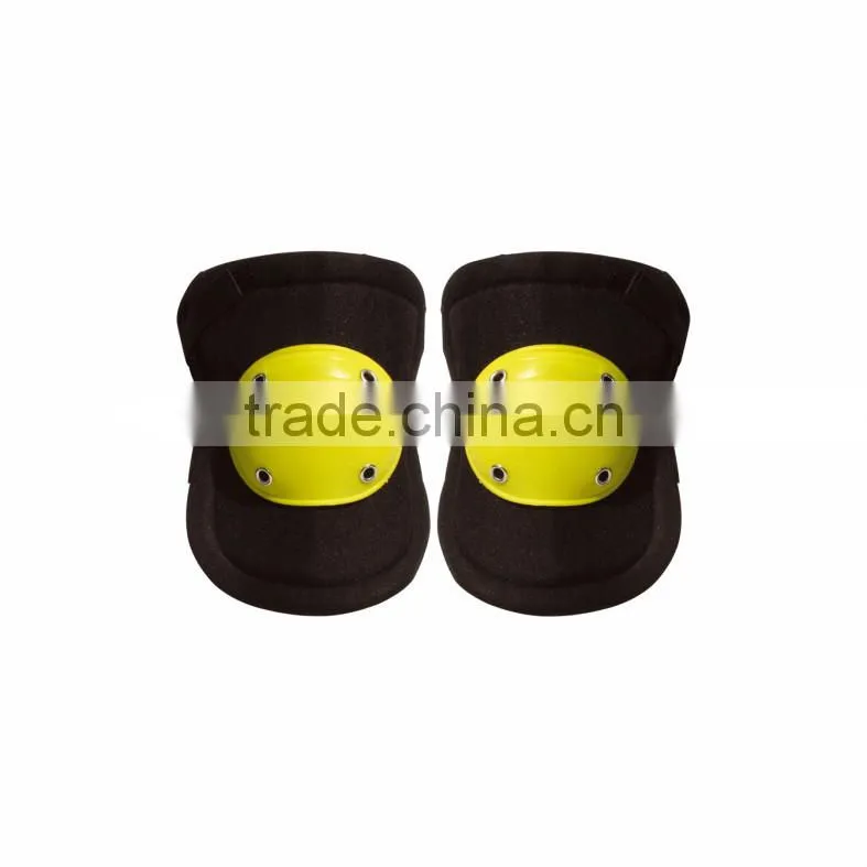 sport kneepad with plastic protection