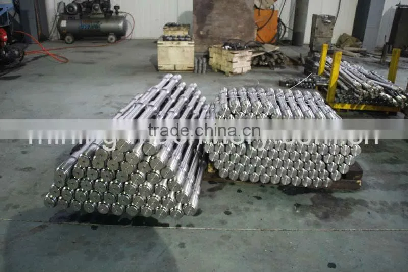 Teisaku TR210 hydraulic hammer through bolt