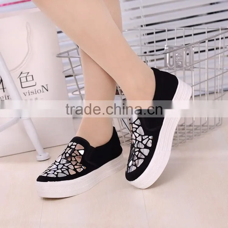 Latest cheap canvas shoe women walking shoes from china factory