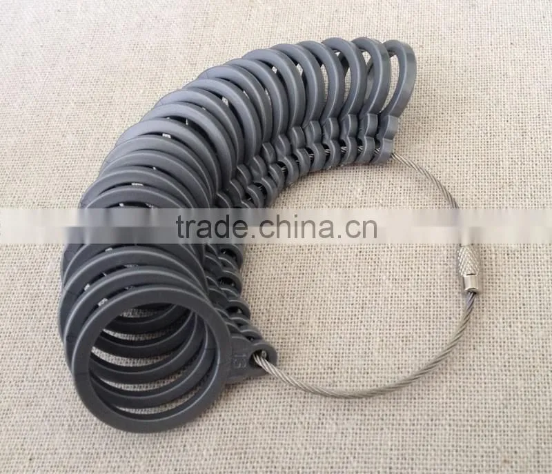 US Ring Sizes 3-13 Plastic Round Finger Gauge Sizers Plastic Ring Jewelers Measuring Tools US Ring Sizer Finger Gauge with Half
