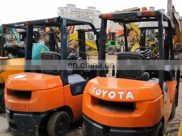 Original Japan used Toyota FD 25 forklift 2.5 ton material handing machine on sale in Shanghai
