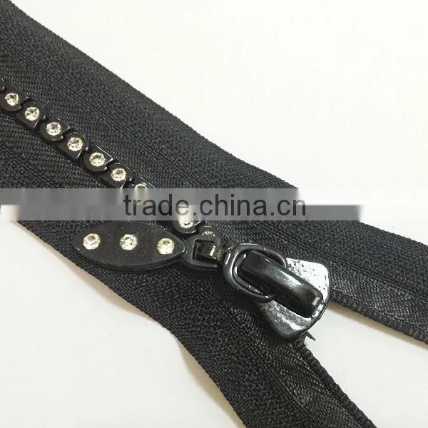 Decorative plastic rhinestone zippers for handbags