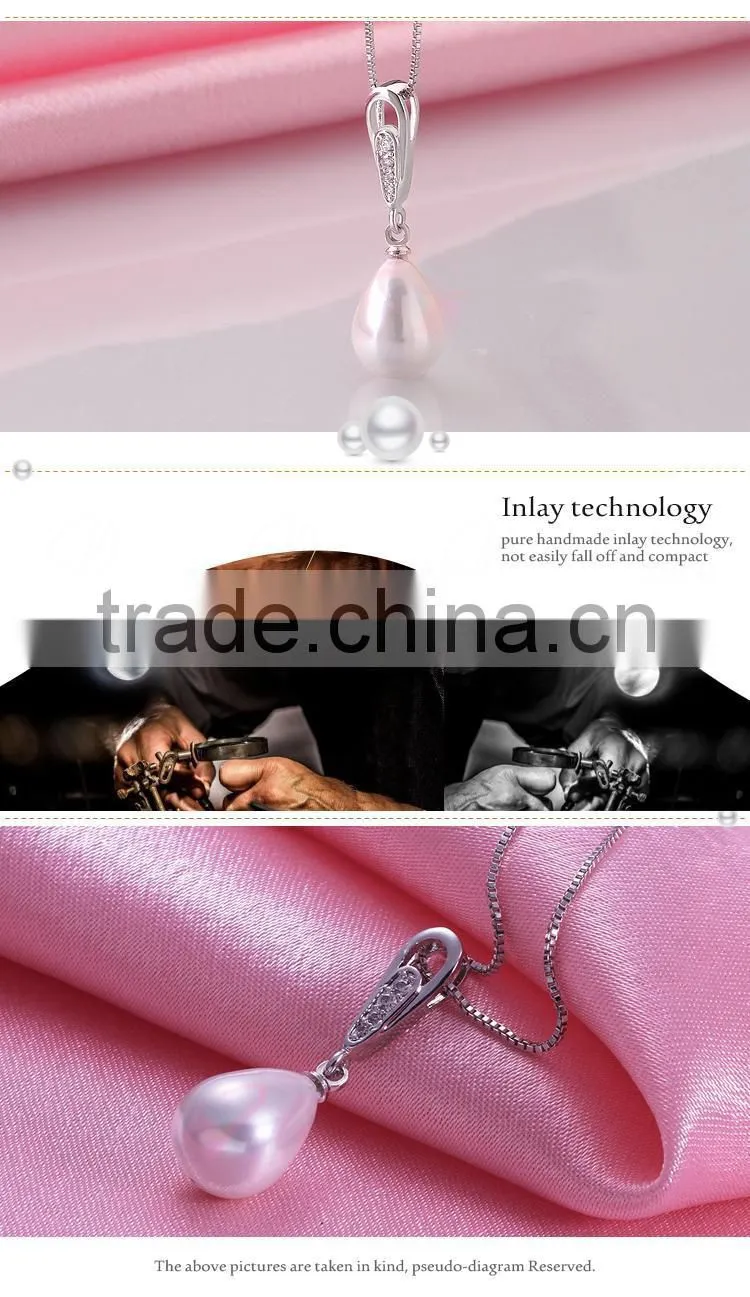 Unique Design Simple European Styles Platinum Fashion Zircon Charm Pendant