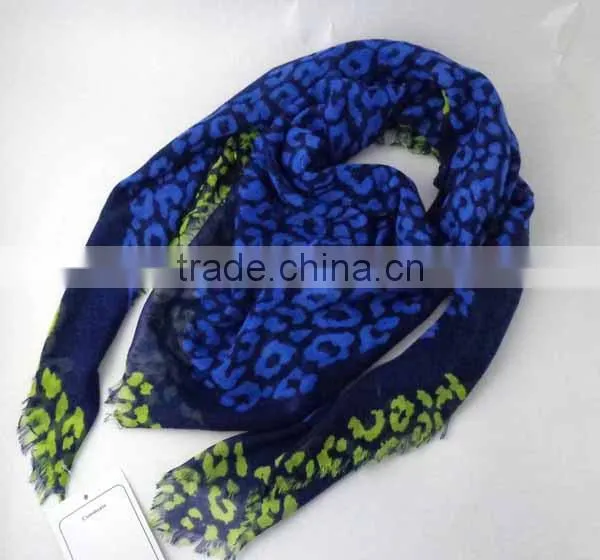 2014 popular leopard tatting square scarf shawl
