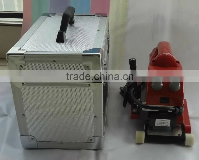 Geomembrane welding machine