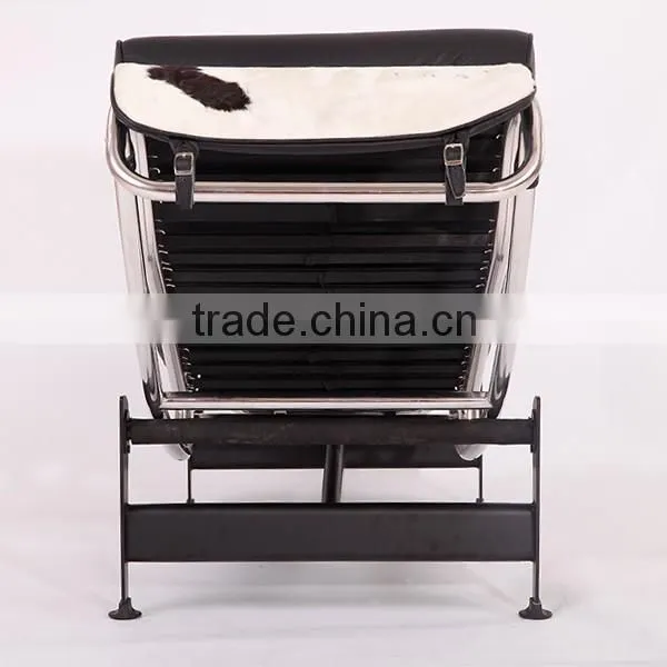 Home furniture LC4 corbusier lounge chair in living room