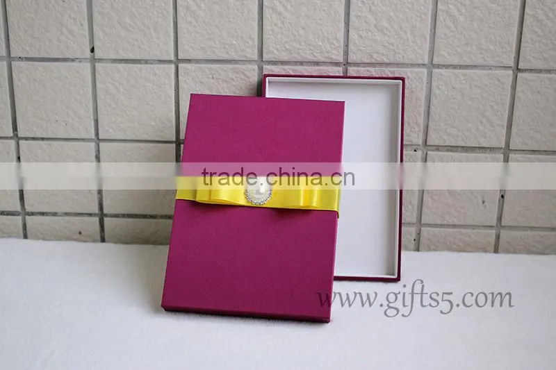 Decorative Wedding Invitation Card box with bowknot