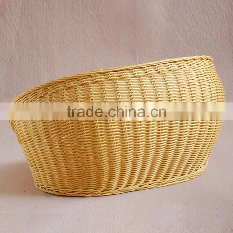 Multi sizes washable plastic rattan woven funny pet basket wholesale dog beds