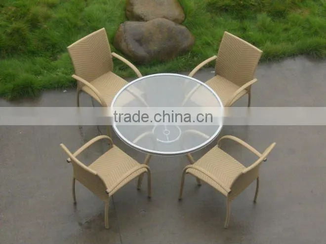 rattan round coffee table