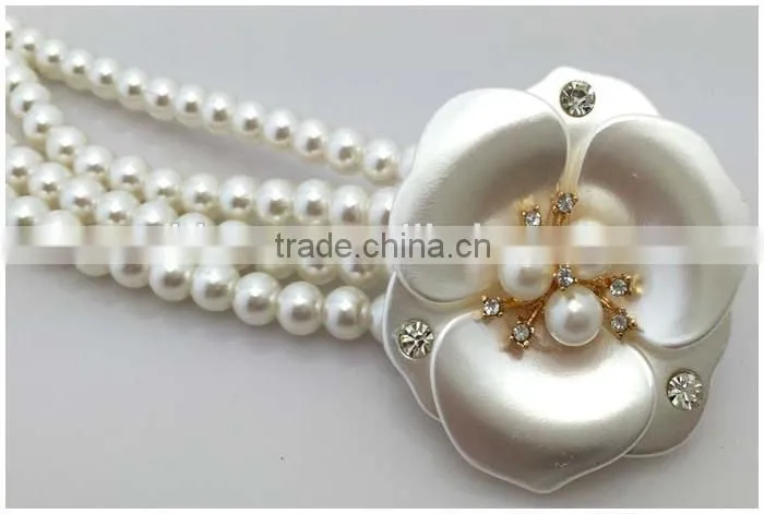 Korean Rhinestones Pearl Belt, Women Elastic Belt,Elegent Agraffe Decorate Big Flower Pearl Wide Chain Belt