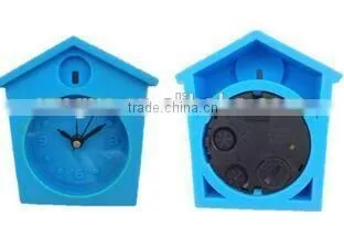 silicone travel alarm clock with mini house design