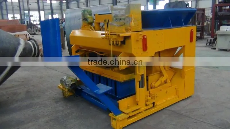 Movable Vibrated hollow block making machine WT6-30