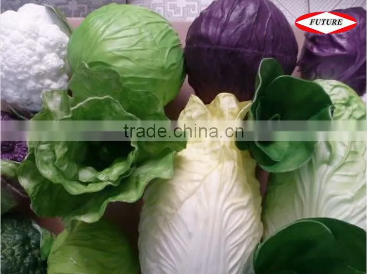 Polyurethane foam injection machine for making fruits and vegetables