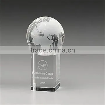 Wholesale custom made globe crystal trophy with black base for business gift