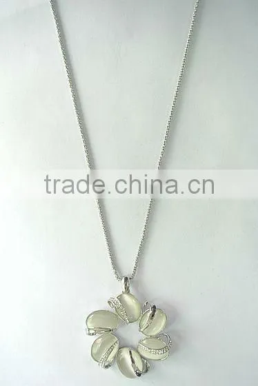 swan pearl pendant necklace