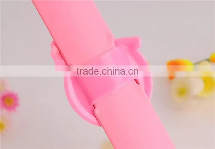 Cute cheap children animal cartoon silicone electronic clap students watch slap watch