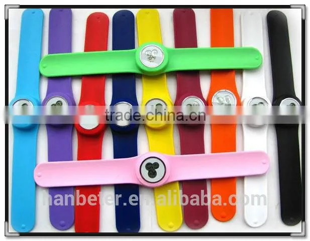 2014 latest waterproof vogue colorful silicone slap watch low cost wrist watch