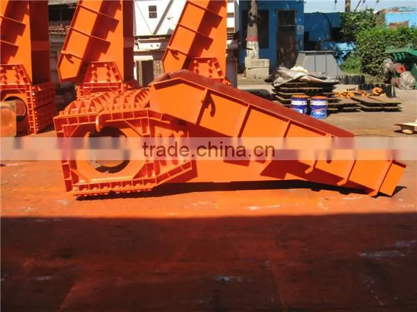 Vibrating feeder mining machine for coal mine