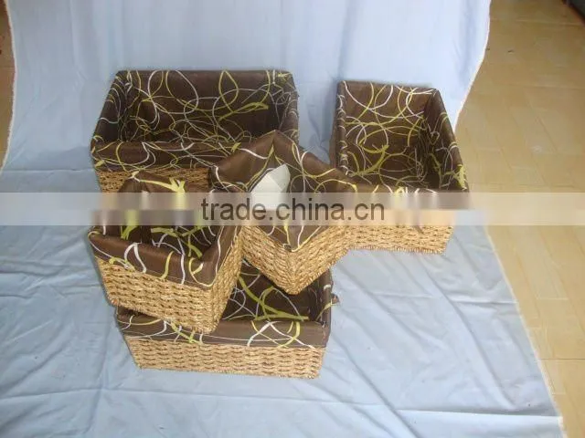 set storage basket